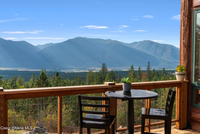 1758 Giles Connection Rd, Bonners Ferry, ID 83805