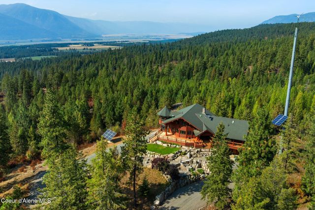 1758 Giles Connection Rd, Bonners Ferry, ID 83805