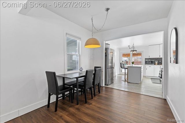27116 Delton Street, Madison Heights, MI 48071