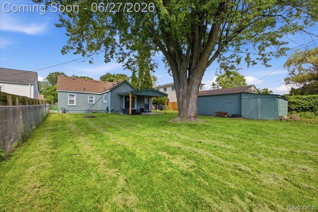 27116 Delton Street, Madison Heights, MI 48071