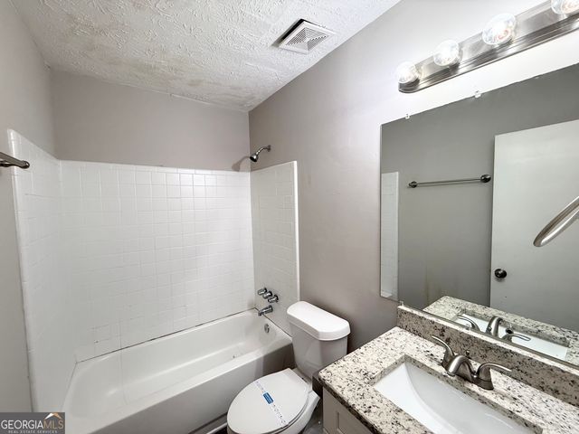 4442 CEDAR RIDGE Trail, Stone Mountain, GA 30083