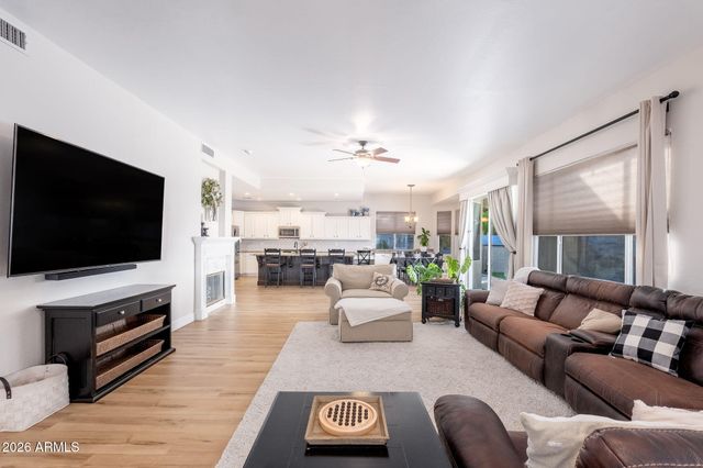3850 S Thistle Drive, Chandler, AZ 85248