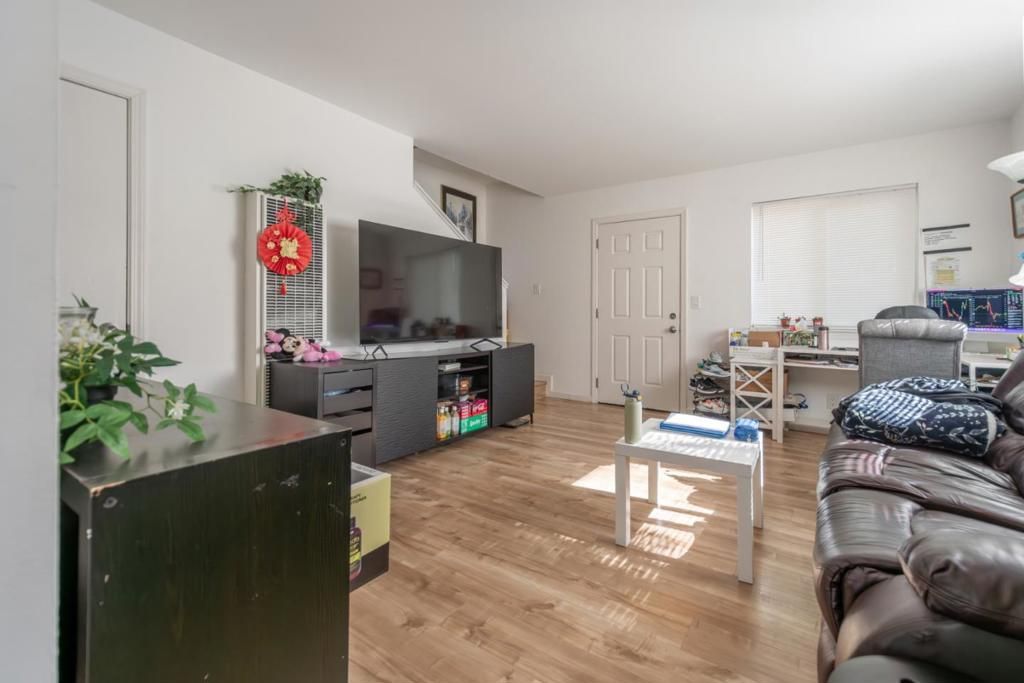 Image 16 of property listing at 828 Opal Drive, San Jose, CA 95117