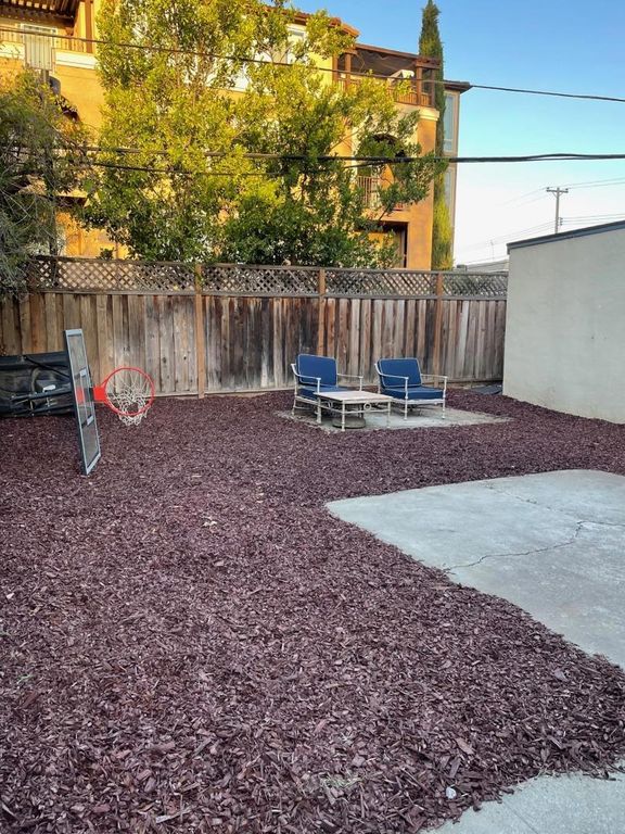Image 30 of property listing at 828 Opal Drive, San Jose, CA 95117