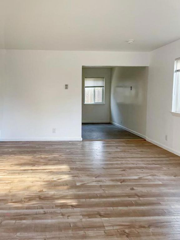 Image 9 of property listing at 828 Opal Drive, San Jose, CA 95117