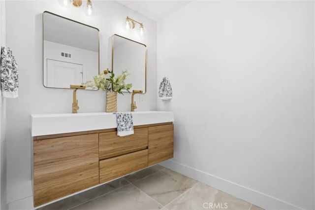 22706 Wood Lake, Lake Forest, CA 92630