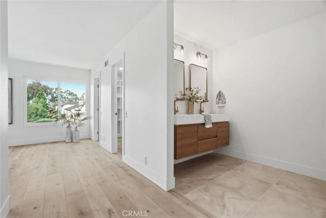 22706 Wood Lake, Lake Forest, CA 92630