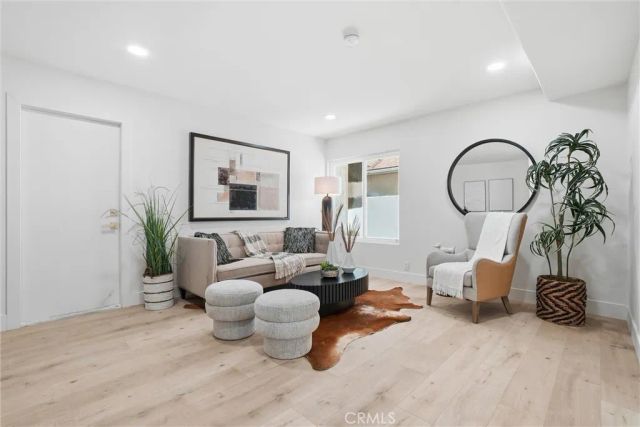 22706 Wood Lake, Lake Forest, CA 92630