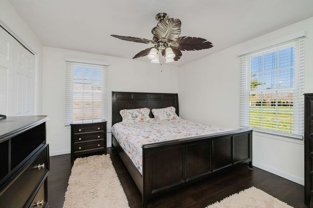 86 Cranesbill Rd, Taunton, MA 02780