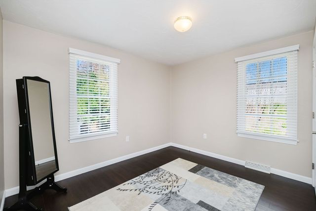 86 Cranesbill Rd, Taunton, MA 02780