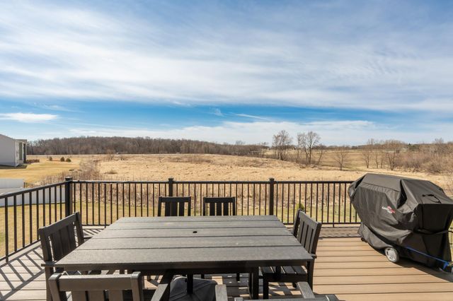 3165 Sunshine Curve NW, Prior Lake, MN 55352