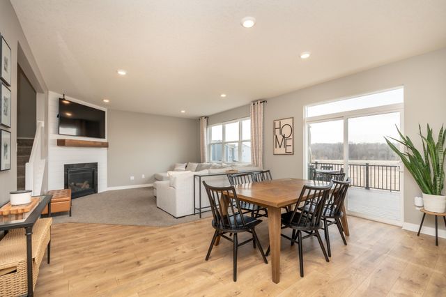 3165 Sunshine Curve NW, Prior Lake, MN 55352