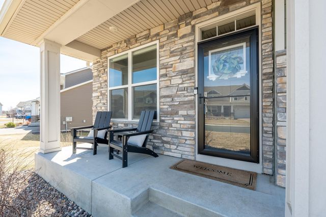 3165 Sunshine Curve NW, Prior Lake, MN 55352