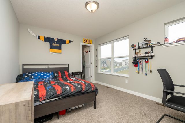 3165 Sunshine Curve NW, Prior Lake, MN 55352