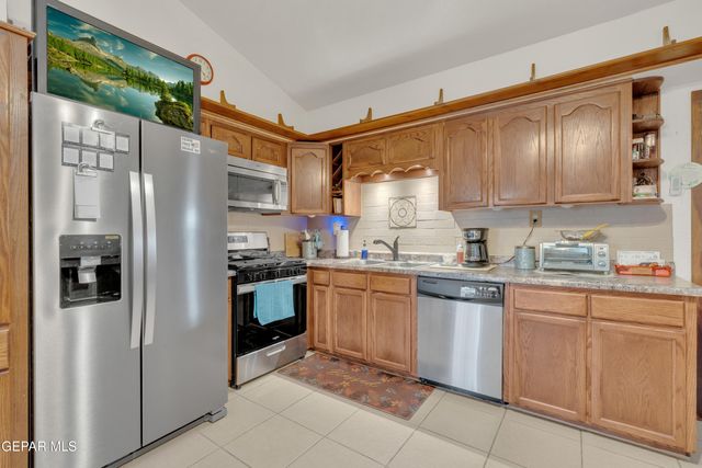 14331 SANTIESTEBAN Lane, El Paso, TX 79938