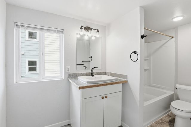 1202 W Sinto Ave, Spokane, WA 99201