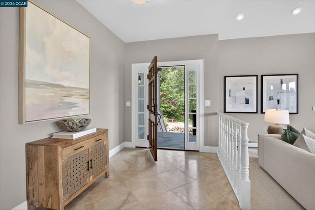 4105 Coralee Ln, Lafayette, CA 94549