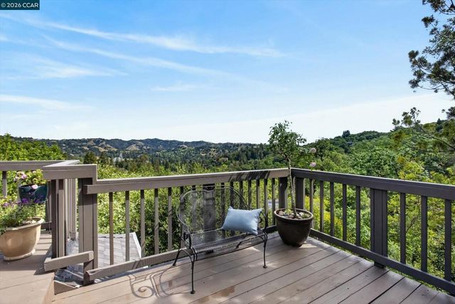 4105 Coralee Ln, Lafayette, CA 94549