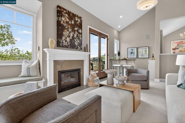 4105 Coralee Ln, Lafayette, CA 94549