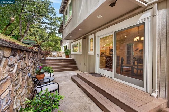 4105 Coralee Ln, Lafayette, CA 94549