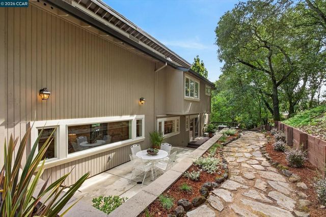 4105 Coralee Ln, Lafayette, CA 94549