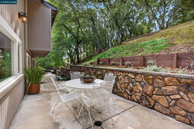 4105 Coralee Ln, Lafayette, CA 94549