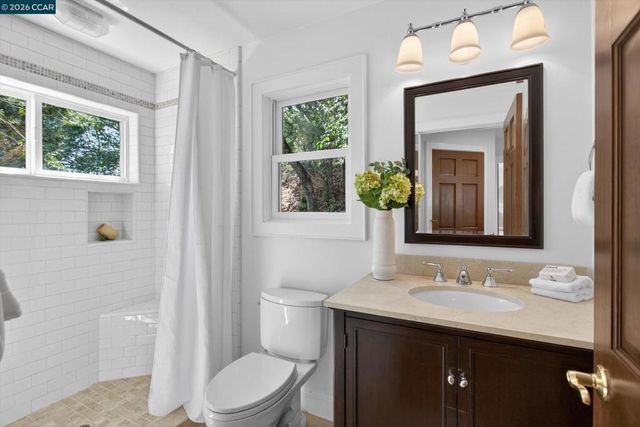 4105 Coralee Ln, Lafayette, CA 94549
