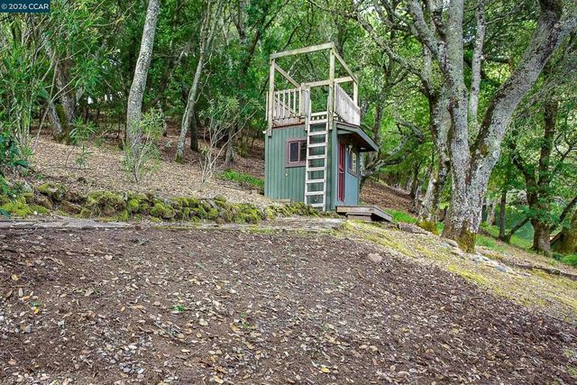 4105 Coralee Ln, Lafayette, CA 94549