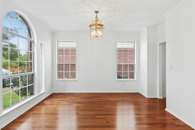 1421 Hargis CRK, Austin, TX 78717