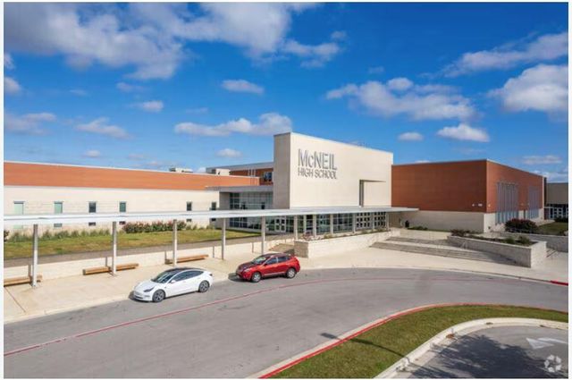 1421 Hargis CRK, Austin, TX 78717