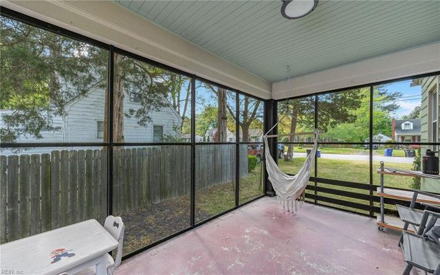 4020 Greenway CT W, Portsmouth, VA 23707