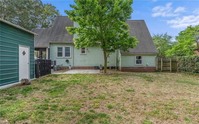 4020 Greenway CT W, Portsmouth, VA 23707