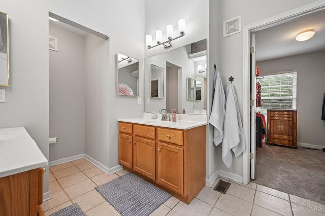 8592 Sunmont Drive, Anderson Twp, OH 45255