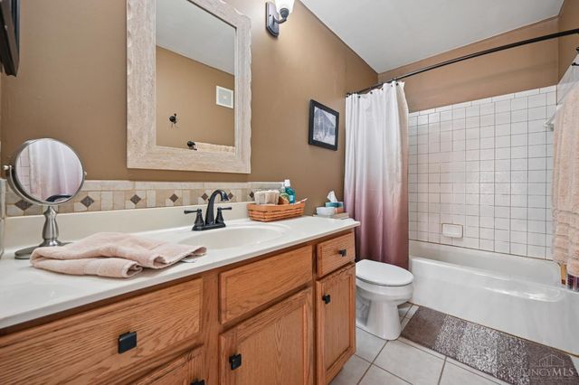 8592 Sunmont Drive, Anderson Twp, OH 45255