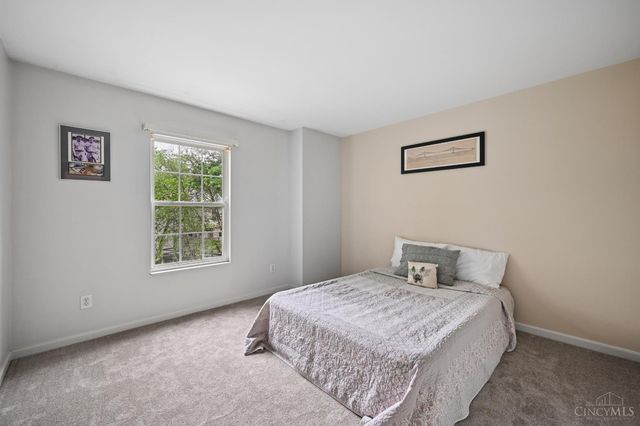 8592 Sunmont Drive, Anderson Twp, OH 45255
