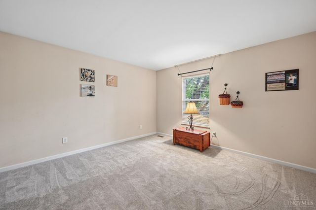 8592 Sunmont Drive, Anderson Twp, OH 45255
