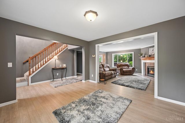 8592 Sunmont Drive, Anderson Twp, OH 45255