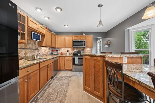 8592 Sunmont Drive, Anderson Twp, OH 45255