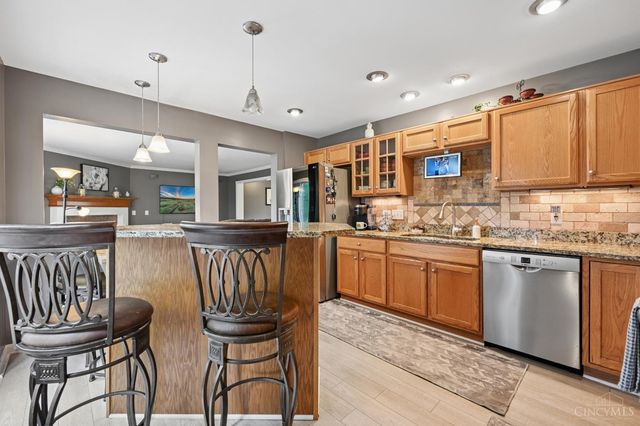 8592 Sunmont Drive, Anderson Twp, OH 45255