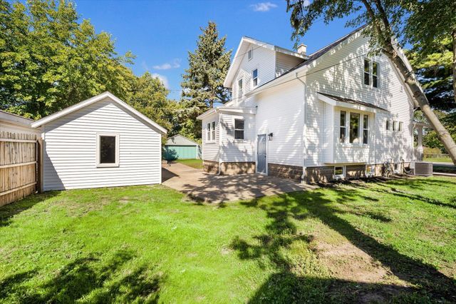 424 Van Raalte Avenue, Holland City, MI 49423