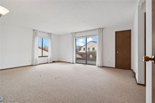 32635 Jefferson Drive 35, Solon, OH 44139