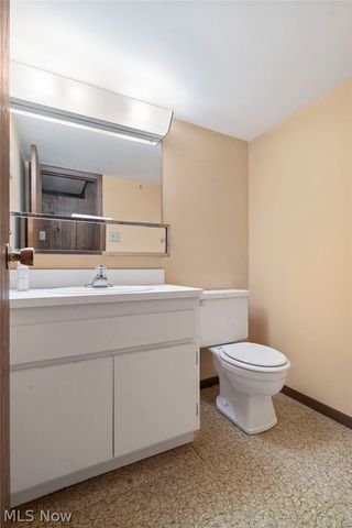 32635 Jefferson Drive 35, Solon, OH 44139