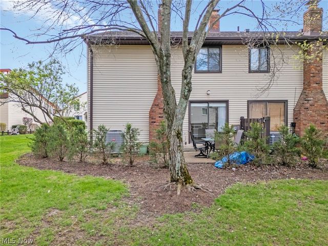 32635 Jefferson Drive 35, Solon, OH 44139