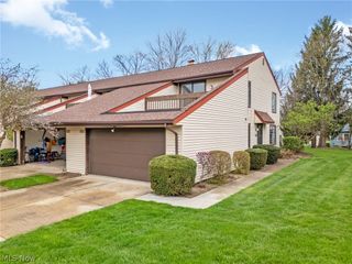32635 Jefferson Drive 35, Solon, OH 44139