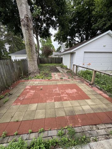 517 Hayes AVENUE, Racine, WI 53405