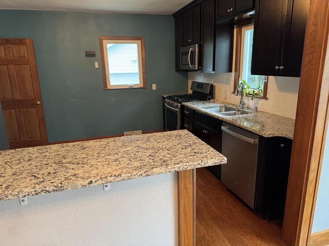 517 Hayes AVENUE, Racine, WI 53405