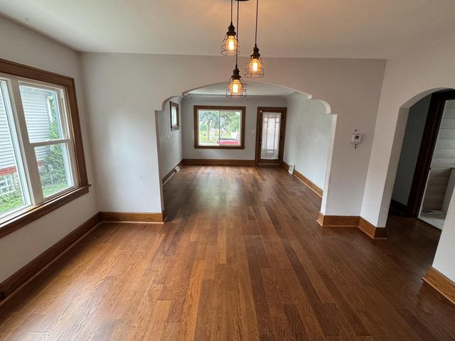 517 Hayes AVENUE, Racine, WI 53405