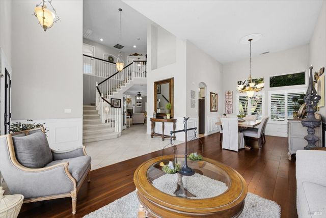 501 Canyon Oak Dr, Vacaville, CA 95688