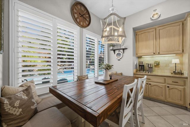 501 Canyon Oak Dr, Vacaville, CA 95688