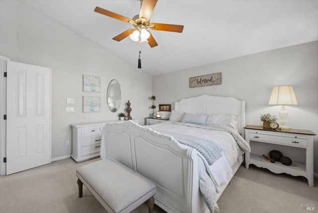 501 Canyon Oak Dr, Vacaville, CA 95688